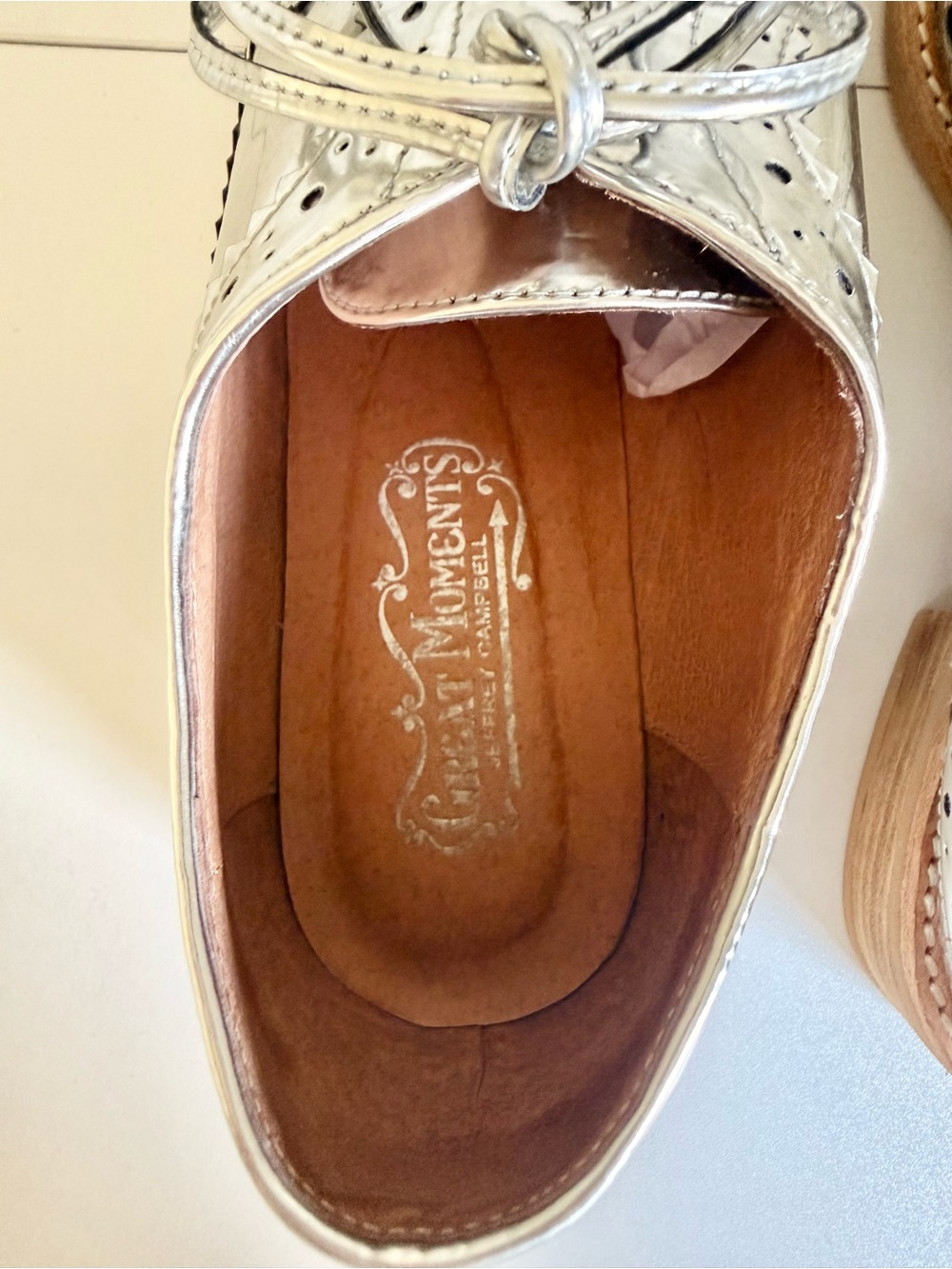 ✨ Jeff Campbell “Mirror” Silver Metallic Wingtip Oxford Shoes | Women’s Size 10 - Picture 6 of 7
